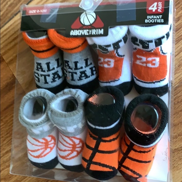 Above the Rim 4 Pack/Pairs Infant Booties Size 0-12M - Picture 3 of 3